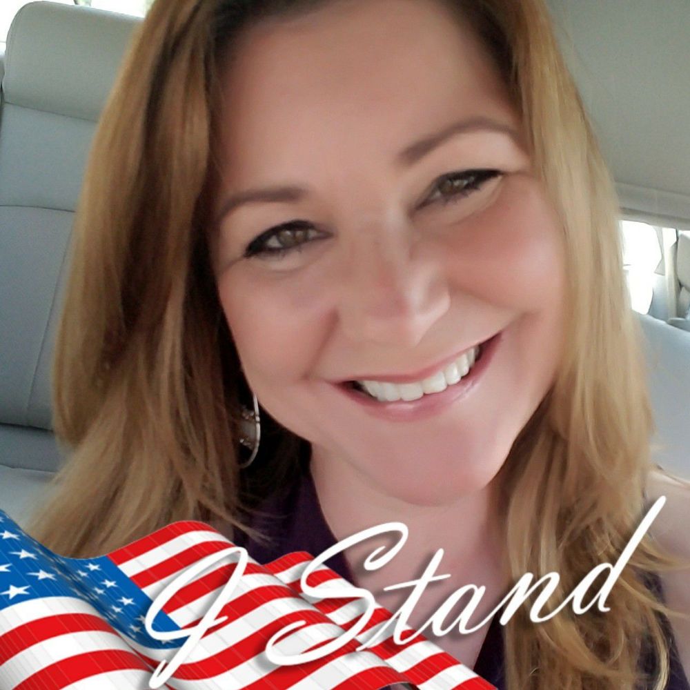 Meet your Posher, Laurie